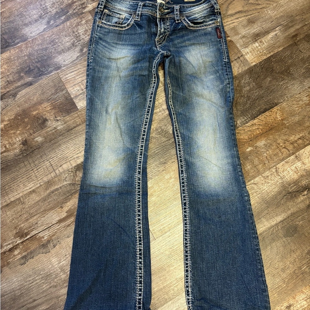 Silver Suki Jeans Women's Boot Cut in Faded Indigo